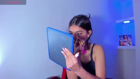 Snapshot of honeyluxe_ chatting on 26, 5, 2026 HONEY LUXE online show from 26, 5, 2026
