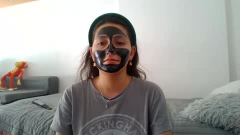 Mila K online show from 7, 2, 2025