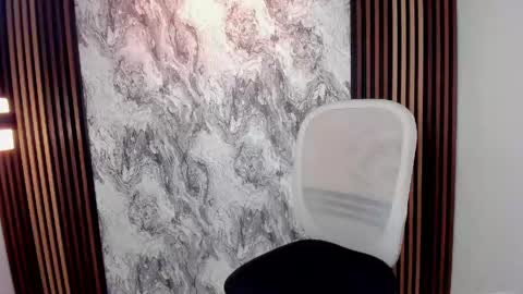 Snapshot of honeymoon_sariel chatting on 7, 5, 2026 honeymoon_sariel online show from 7, 5, 2026