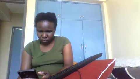 Honeymuny online show from 7, 11, 2025