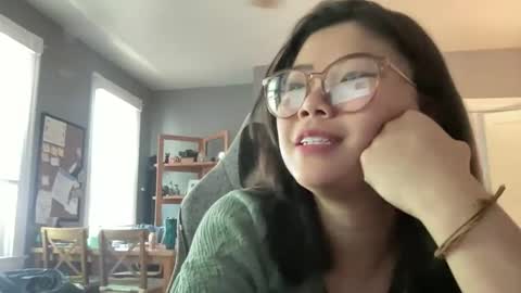 HoneySunshineNeko online show from 17, 4, 2026