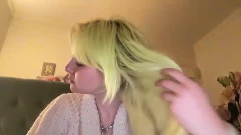 Emi Rose online show from 17, 2, 2026