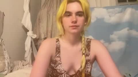 Snapshot of honeyxlimbed chatting on 27, 5, 2026 Emi Rose online show from 27, 5, 2026