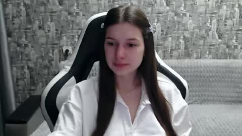 Nancy online show from 15, 2, 2025