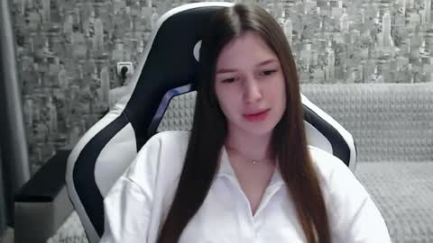 Nancy online show from 19, 2, 2025