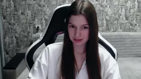 Nancy online show from 23, 2, 2025