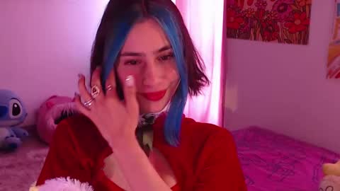 Snapshot of honeyypeaach chatting on 23, 12, 2024    online show from 23, 12, 2024