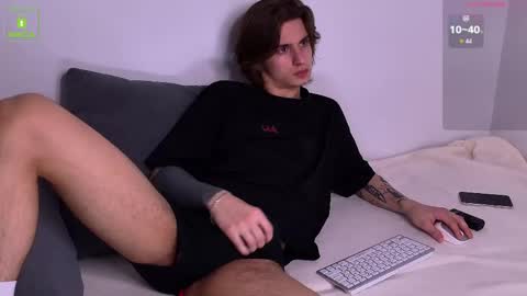 Snapshot of hoogwilder chatting on 4, 6, 2026 HOOG online show from 4, 6, 2026
