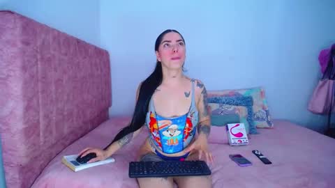 Snapshot of hoot_alicee chatting on 1, 10, 2025 ONLYFANS online show from 1, 10, 2025