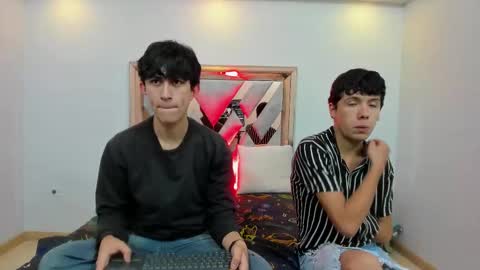 Snapshot of hoot_booys_ chatting on 24, 11, 2025 hoot_booys_ online show from 24, 11, 2025