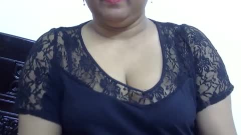 Snapshot of horneydesibabe chatting on 18, 12, 2024 horneydesibabe online show from 18, 12, 2024