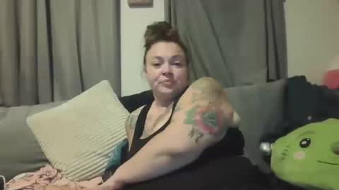 horneygirl88ddd online show from 17, 10, 2025