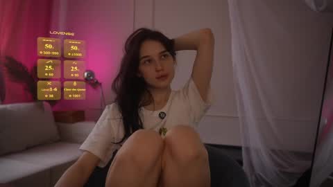Snapshot of horneyjozy chatting on 18, 5, 2026 Horney Jozy online show from 18, 5, 2026