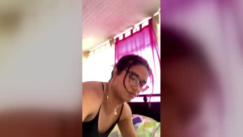 horny_brii online show from 15, 4, 2026