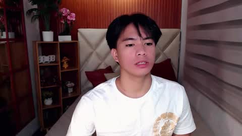 Snapshot of horny_jamesxx chatting on 25, 4, 2026 cum boy james online show from 25, 4, 2026