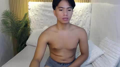 Snapshot of horny_jamesxx chatting on 30, 4, 2026 cum boy james online show from 30, 4, 2026