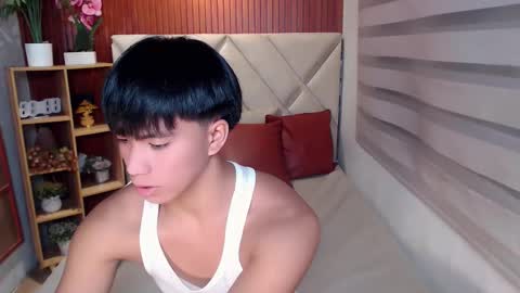 Snapshot of horny_jamesxx chatting on 4, 5, 2026 cum boy james online show from 4, 5, 2026