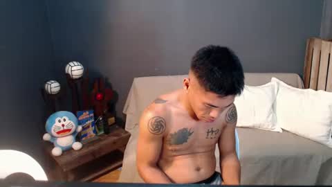 Snapshot of horny_lucasxxx chatting on 2, 10, 2025 lucas online show from 2, 10, 2025
