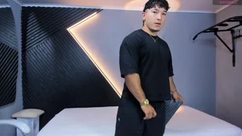 Snapshot of horny_nick18 chatting on 27, 4, 2026 horny_nick18 online show from 27, 4, 2026