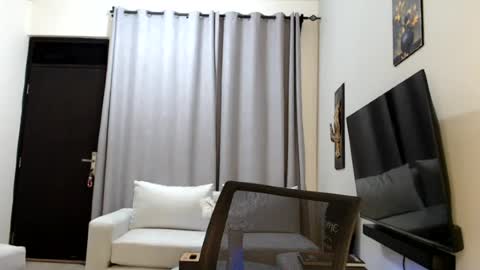horny_princcess online show from 17, 7, 2026
