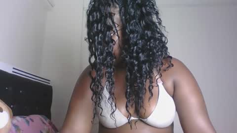 Lucy online show from 15, 4, 2026