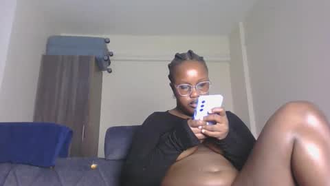 Snapshot of horny_sexxy_babe chatting on 11, 5, 2026 Lucy online show from 11, 5, 2026