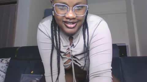 Snapshot of horny_sexxy_babe chatting on 16, 5, 2026 Lucy online show from 16, 5, 2026