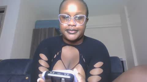 Snapshot of horny_sexxy_babe chatting on 17, 7, 2026 Lucy online show from 17, 7, 2026