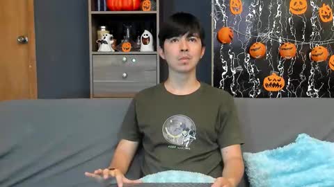 Alex and Camilo online show from 2, 11, 2025