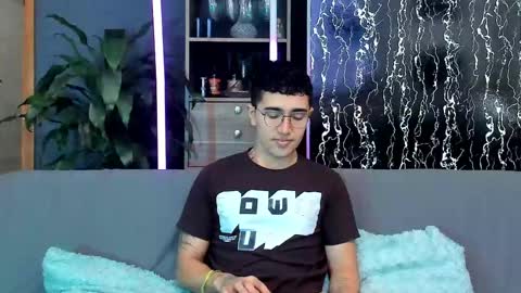 Snapshot of horny_twinks_guys chatting on 8, 6, 2026 Alex and Camilo online show from 8, 6, 2026