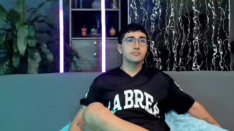 Snapshot of horny_twinks_guys chatting on 14, 6, 2026 Alex and Camilo online show from 14, 6, 2026