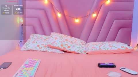 Khloe  online show from 29, 11, 2025