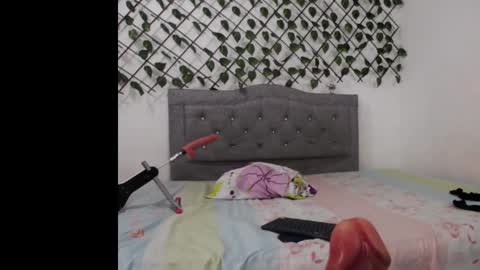 hornychill_ online show from 22, 4, 2026