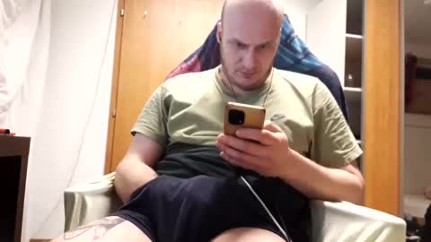 hornycock_1993 online show from 27, 2, 2025