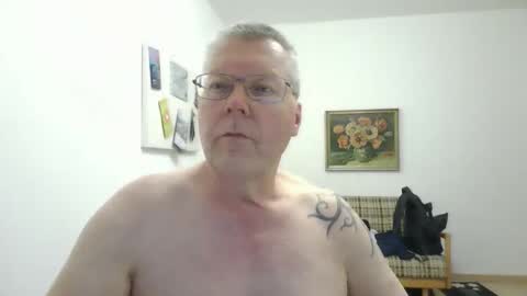 Snapshot of hornydick874303 chatting on 16, 5, 2026 Meikelmeier online show from 16, 5, 2026