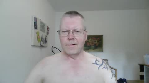 Snapshot of hornydick874303 chatting on 1, 8, 2026 Meikelmeier online show from 1, 8, 2026