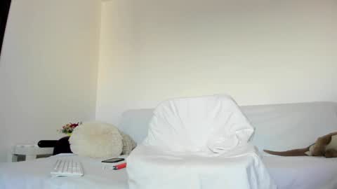 Emma online show from 30, 1, 2025