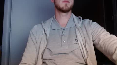 Snapshot of hornygaren chatting on 3, 10, 2025 zorander online show from 3, 10, 2025
