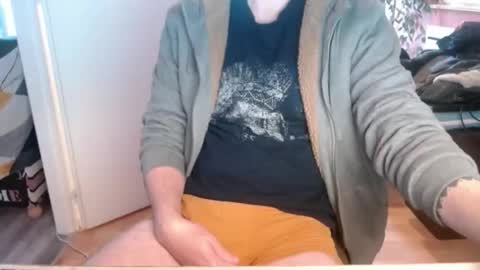Snapshot of hornygaren chatting on 21, 11, 2025 zorander online show from 21, 11, 2025