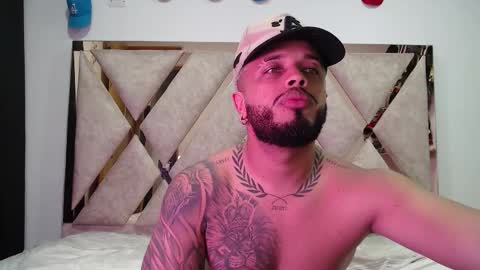 hornygirl_20000 online show from 1, 11, 2025