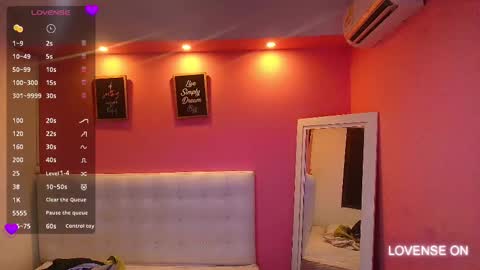 Snapshot of hornyhousekeeper_ chatting on 5, 3, 2025 Valentina online show from 5, 3, 2025