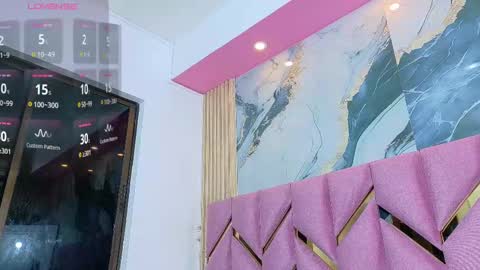 Snapshot of hornyhousekeeper_ chatting on 4, 10, 2025 Valentina online show from 4, 10, 2025