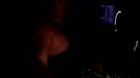 Snapshot of hornyhungwhiteboy4u269 chatting on 18, 9, 2025 hornyhungwhiteboy4u269 online show from 18, 9, 2025