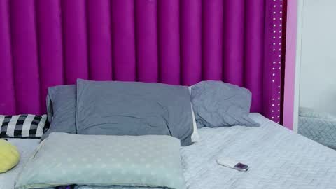 Natasha  online show from 18, 12, 2025