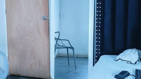 Natasha  online show from 4, 3, 2026