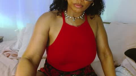 Snapshot of hornylittlehoney chatting on 2, 3, 2025 Horny Little Honey online show from 2, 3, 2025