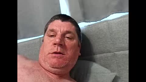 hornyman6942842 online show from 17, 12, 2025