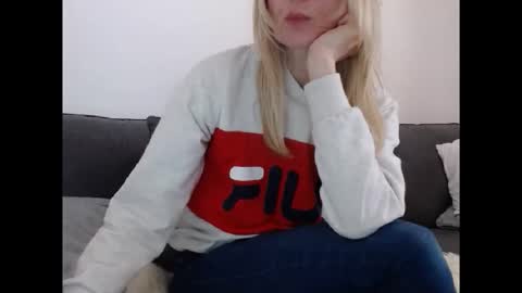 Snapshot of hornyssima chatting on 17, 5, 2026 Hornyssima online show from 17, 5, 2026