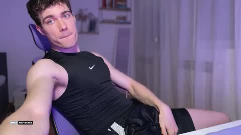 hornytwunk01 online show from 18, 1, 2026