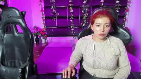 hornyy mom online show from 31, 12, 2024